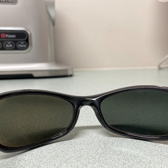 Maui Jim ONO #MJ 127-02 Black Sunglasses made in France